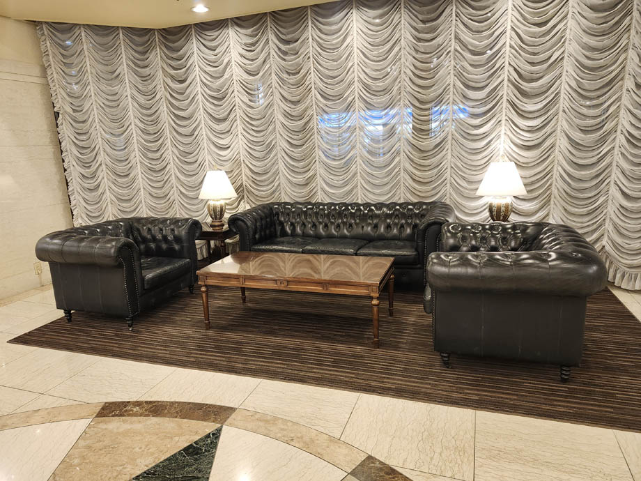 ホテルベルクラシック東京の椅子