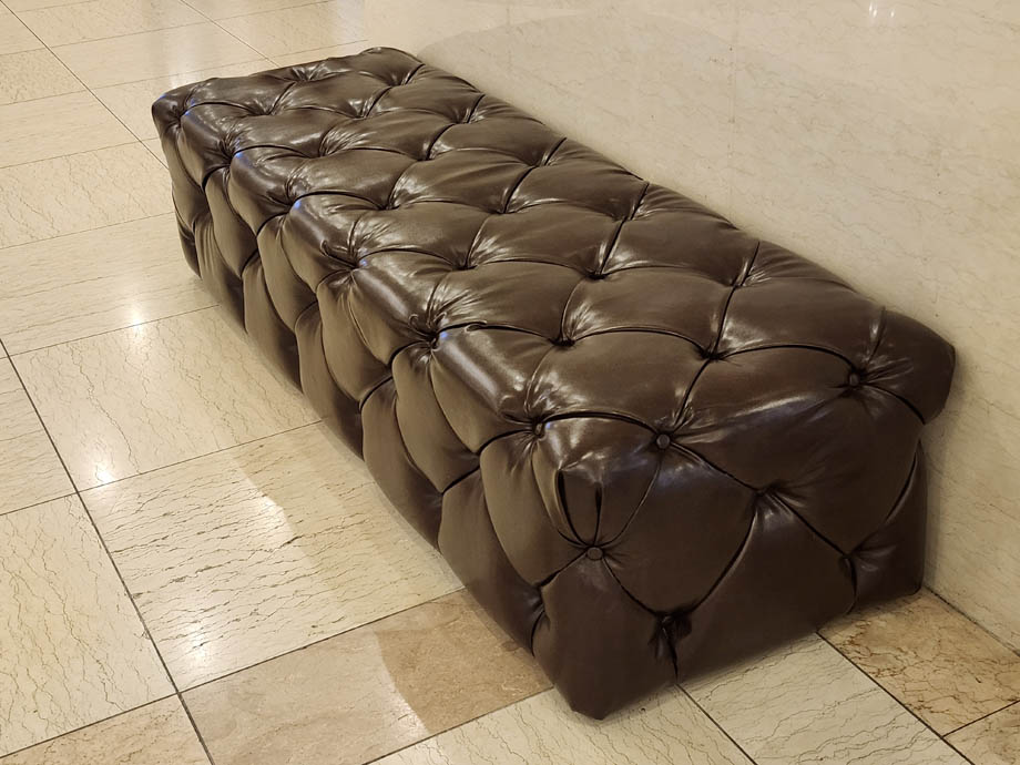 ホテルベルクラシック東京の椅子