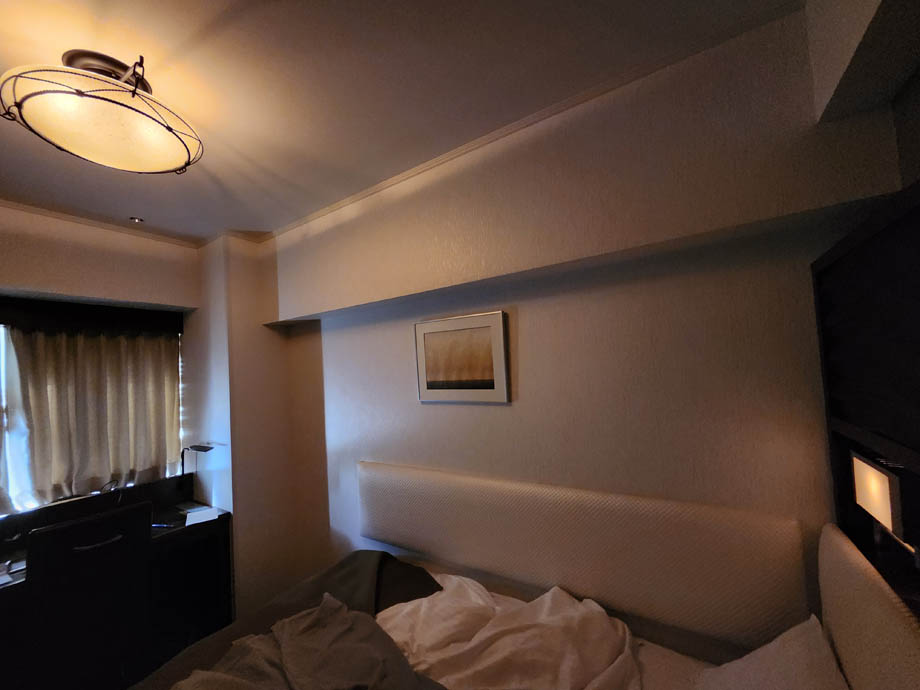 ホテルベルクラシック東京
シングルルームのライト