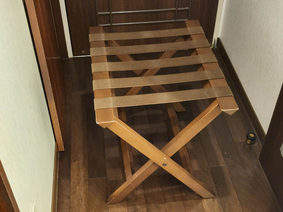 ホテルベルクラシック東京
シングルルームのバゲージラック